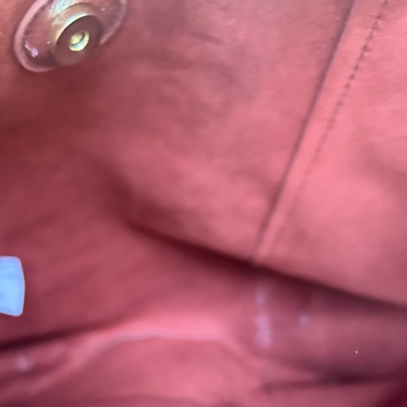 ❤️NWOT-No boundaries faux leather burgundy  2 pc set Tote Bag - Picture 8 of 8